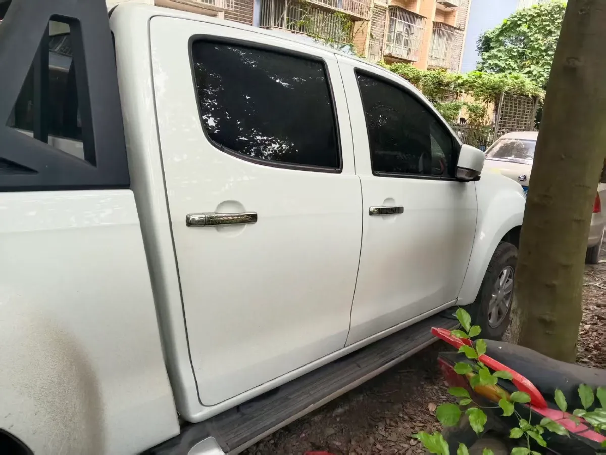 2020 Isuzu LingTuo 2.5T 150HP L4 6AT,autocango,china used car exporter,china ev exporter,chinese used car exporter,chinese used ev exporter