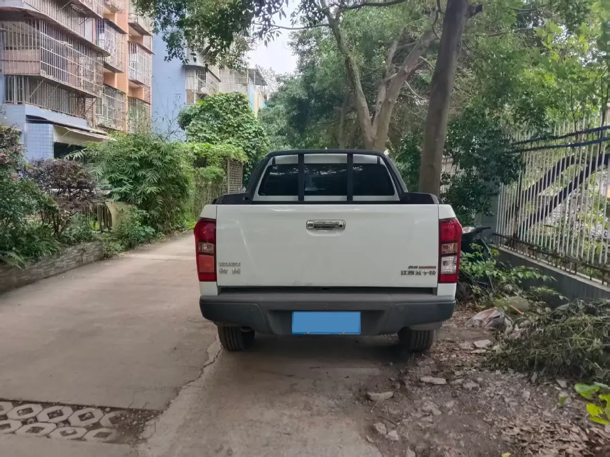 2020 Isuzu LingTuo 2.5T 150HP L4 6AT,autocango,china used car exporter,china ev exporter,chinese used car exporter,chinese used ev exporter