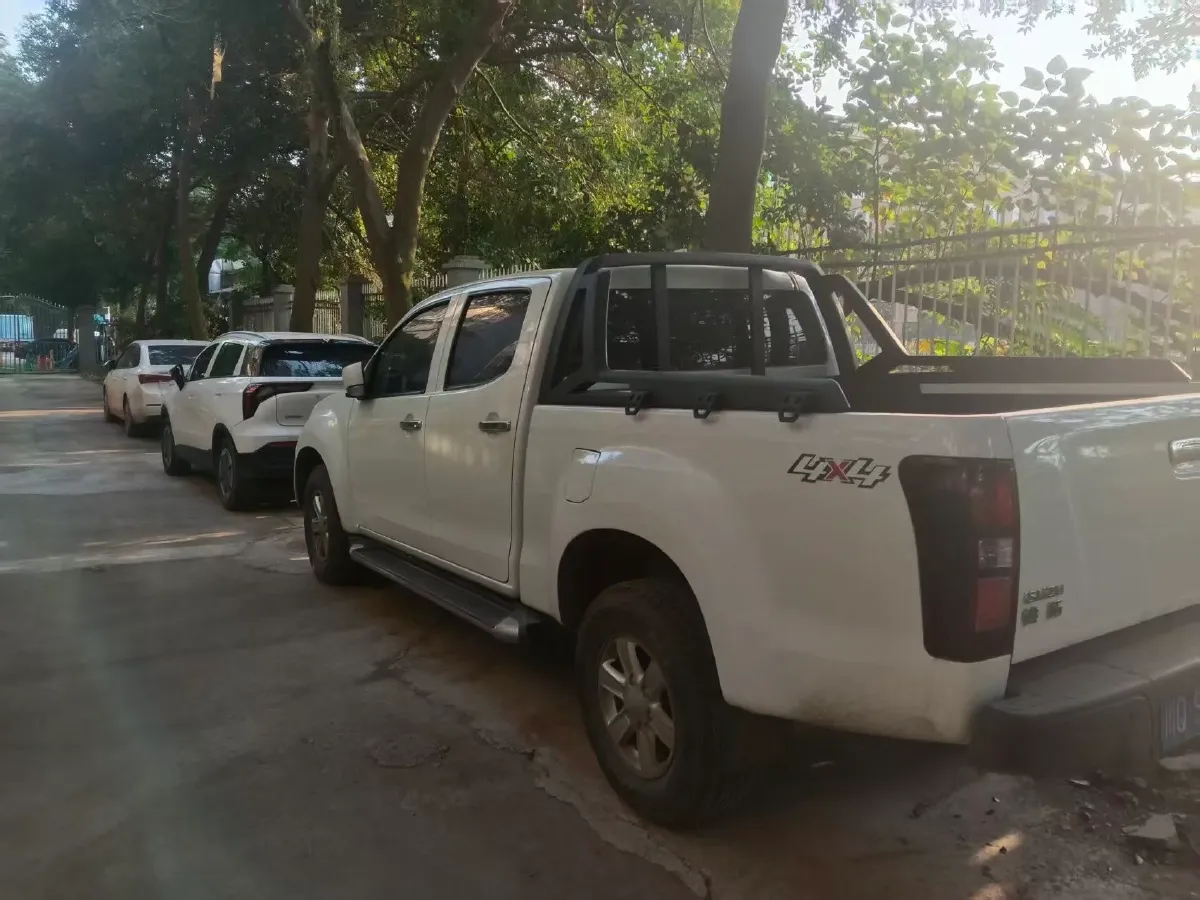 2020 Isuzu LingTuo 2.5T 150HP L4 6AT,autocango,china used car exporter,china ev exporter,chinese used car exporter,chinese used ev exporter