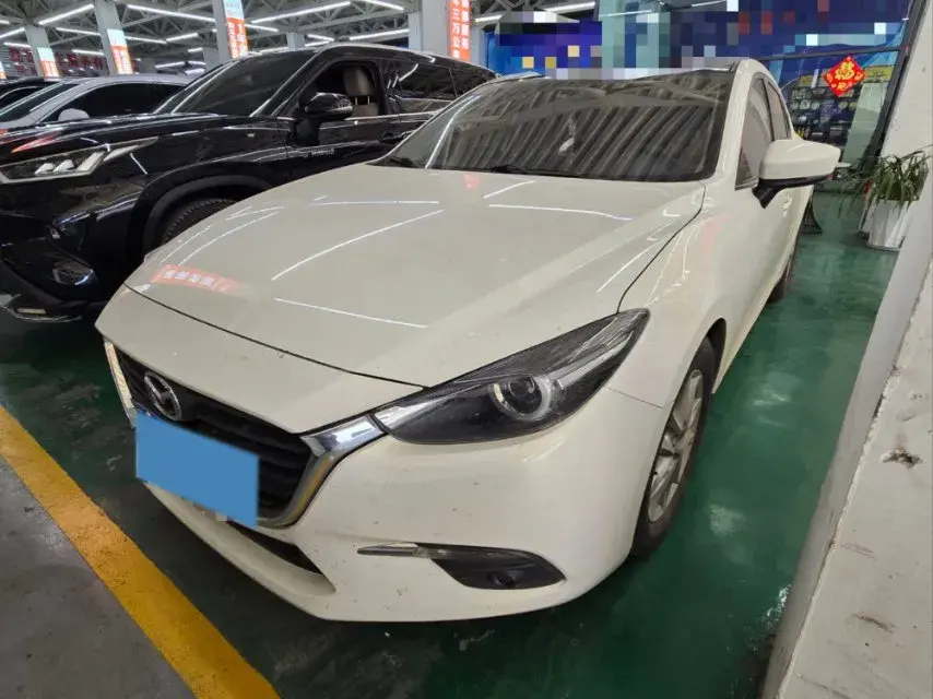 2017 Mazda 3 Axela 1.5L 117HP L4 6AT