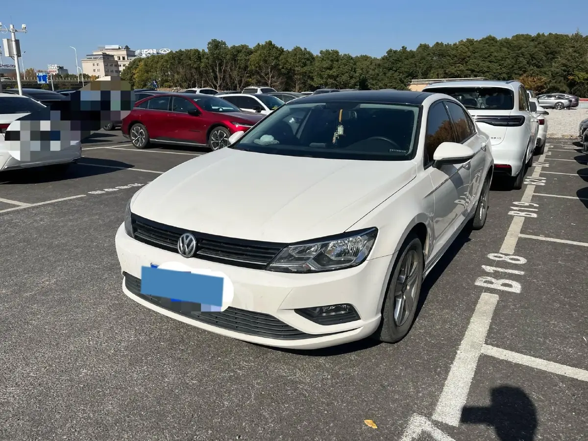 2018 Volkswagen Lamando 1.4T 131HP L4 7DCT