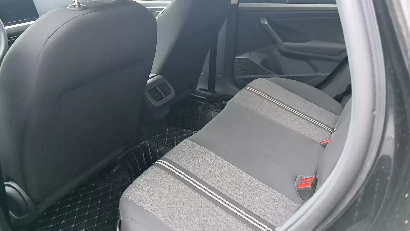 2021 Volkswagen Lavida 1.5L 113HP L4 6AT,autocango,china used car exporter,china ev exporter,chinese used car exporter,chinese used ev exporter