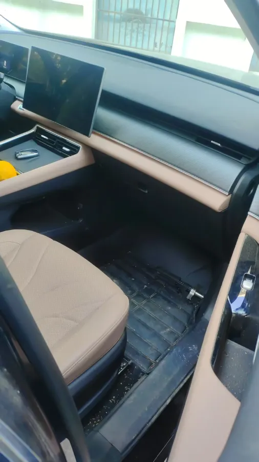 2024 Chery Tiggo8L 2.0T 254HP L4 8AT,autocango,china used car exporter,china ev exporter,chinese used car exporter,chinese used ev exporter