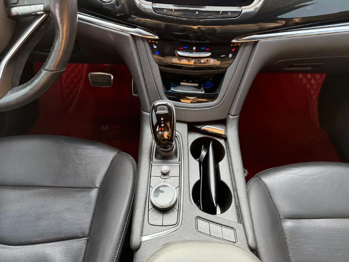 2020 Cadillac XT6 2.0T 237HP L4 9AT,autocango,china used car exporter,china ev exporter,chinese used car exporter,chinese used ev exporter