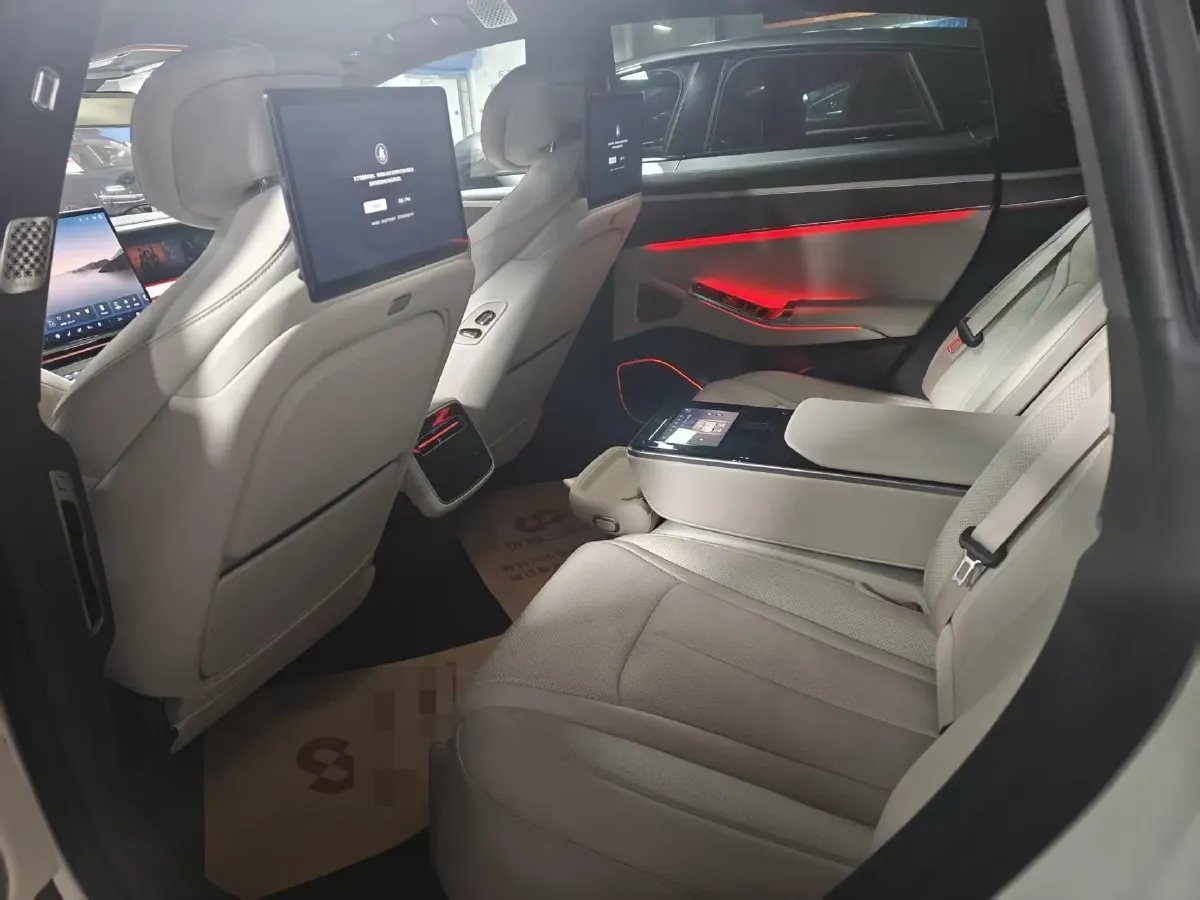 2024 Denza DenzaZ9 2.0T 207HP L4 E-CVT PHEV 38.5KWH,autocango,china used car exporter,china ev exporter,chinese used car exporter,chinese used ev exporter