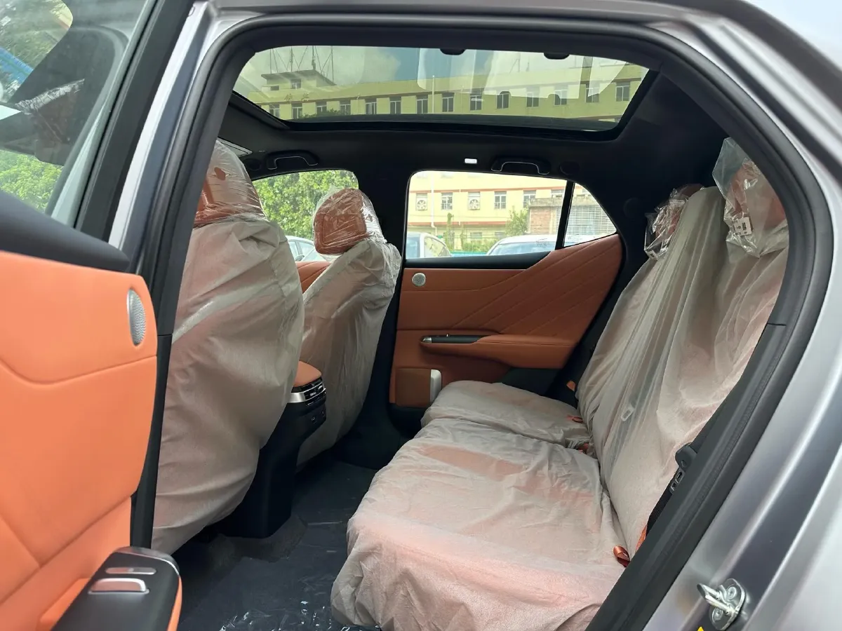 2025 ChangAn QiYuan E07 BEV 89.98KWH,autocango,china used car exporter,china ev exporter,chinese used car exporter,chinese used ev exporter