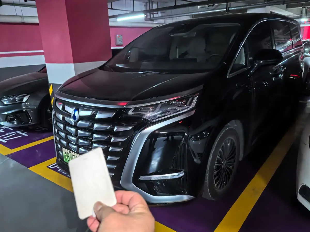 2022 Honda Odyssey 2.0L 146HP L4 E-CVT Hybrid,autocango,china used car exporter,china ev exporter,chinese used car exporter,chinese used ev exporter