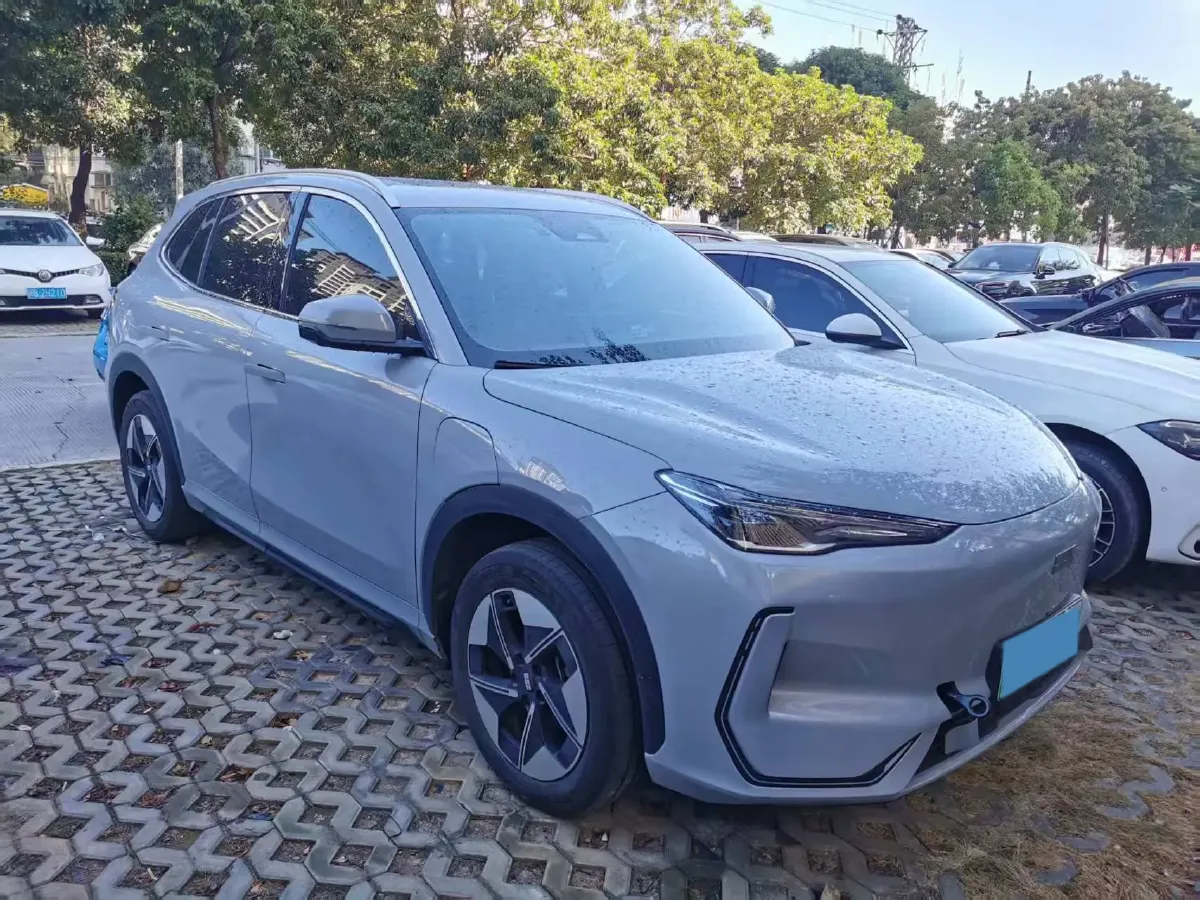 2024 LanDian E5 1.5L 110HP L4 E-CVT PHEV 17.52KWH,autocango,china used car exporter,china ev exporter,chinese used car exporter,chinese used ev exporter