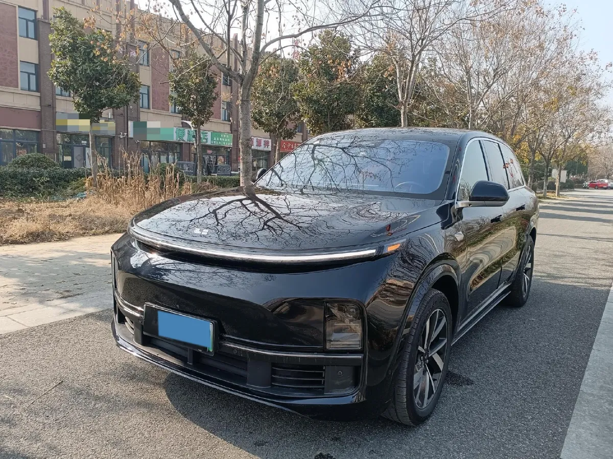 2023 Li L8 Range Extended 154HP REEV 40.9KWH,autocango,china used car exporter,china ev exporter,chinese used car exporter,chinese used ev exporter