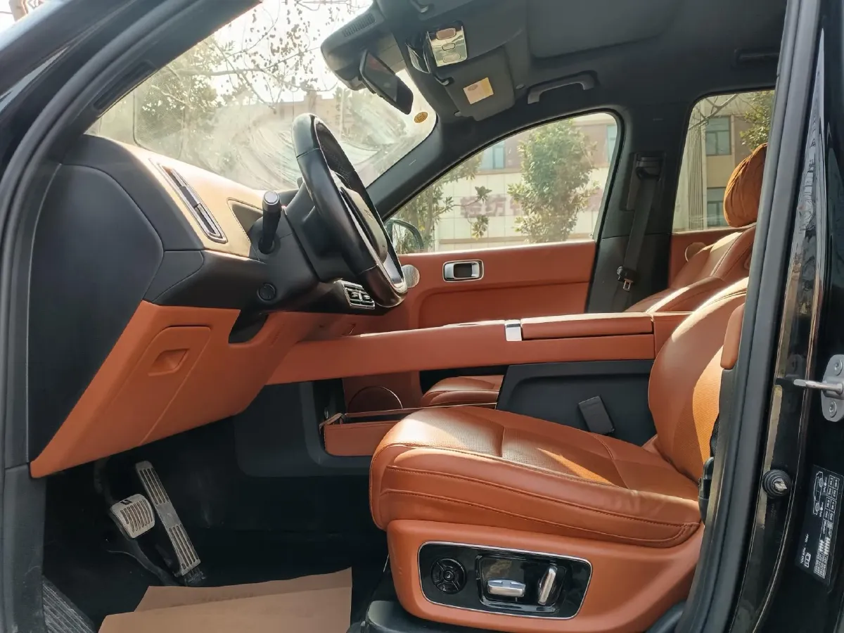 2023 Li L8 Range Extended 154HP REEV 40.9KWH,autocango,china used car exporter,china ev exporter,chinese used car exporter,chinese used ev exporter