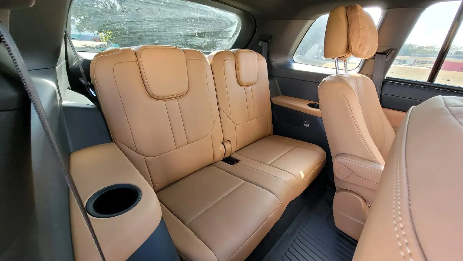 2020 Li ONE Range Extended 131HP REEV 40.5KWH,autocango,china used car exporter,china ev exporter,chinese used car exporter,chinese used ev exporter