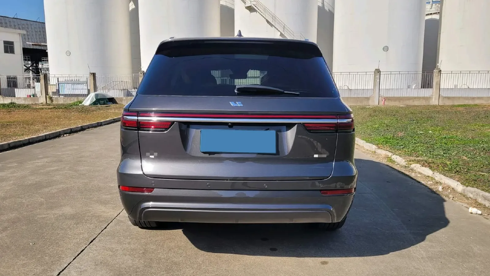 2020 Li ONE Range Extended 131HP REEV 40.5KWH,autocango,china used car exporter,china ev exporter,chinese used car exporter,chinese used ev exporter