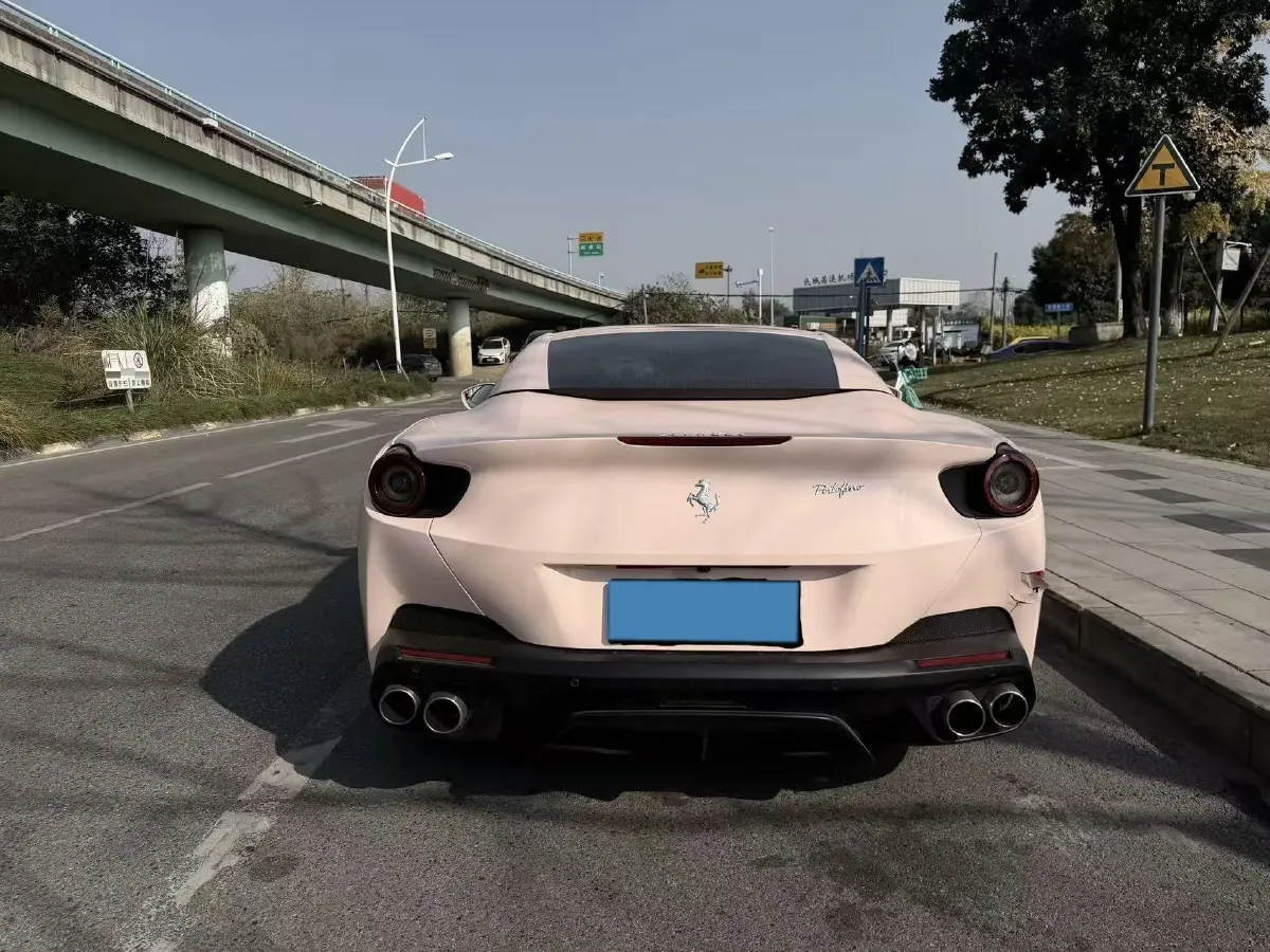 2018 Ferrari Portofino 3.9T 600HP V8 7DCT,autocango,china used car exporter,china ev exporter,chinese used car exporter,chinese used ev exporter