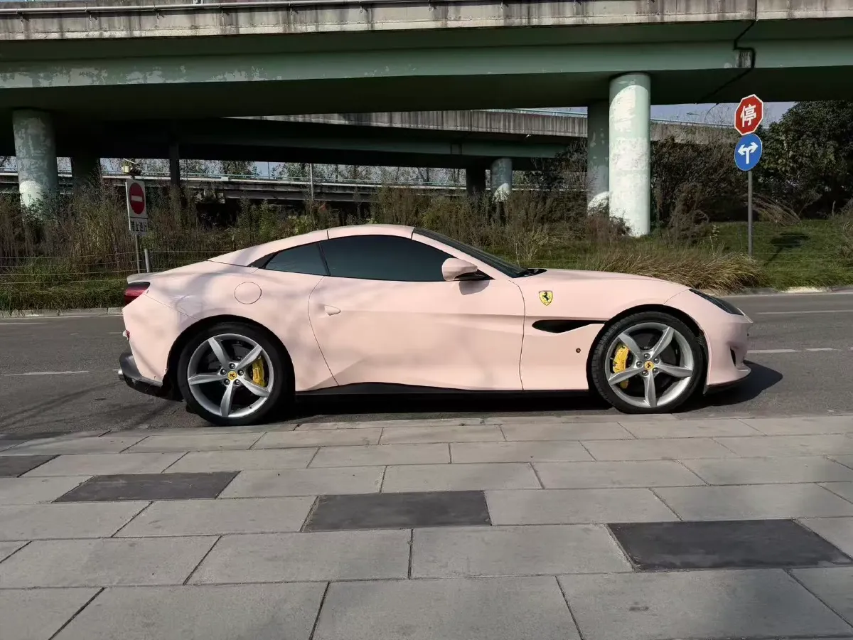 2018 Ferrari Portofino 3.9T 600HP V8 7DCT,autocango,china used car exporter,china ev exporter,chinese used car exporter,chinese used ev exporter