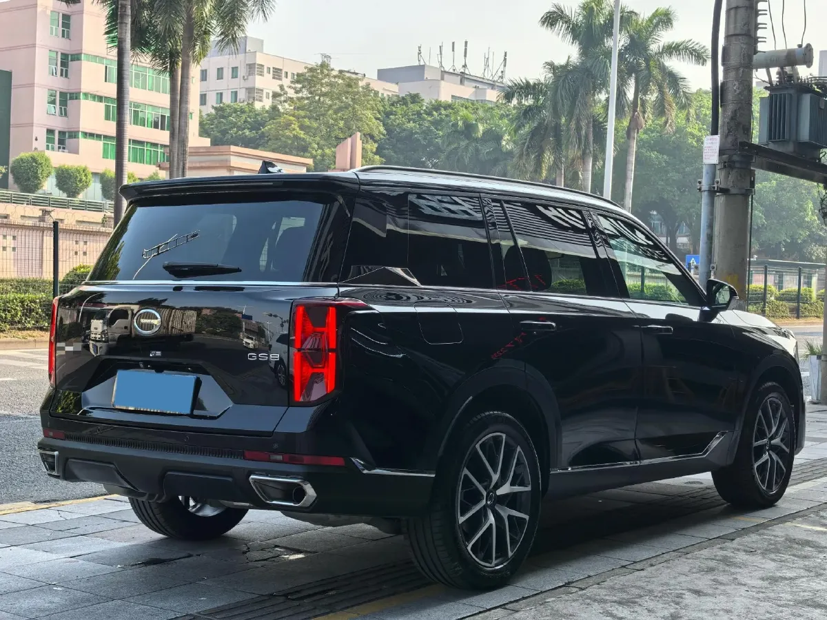 2022 GAC Trumpchi GS8 2.0T 252HP L4 8AT,autocango,china used car exporter,china ev exporter,chinese used car exporter,chinese used ev exporter