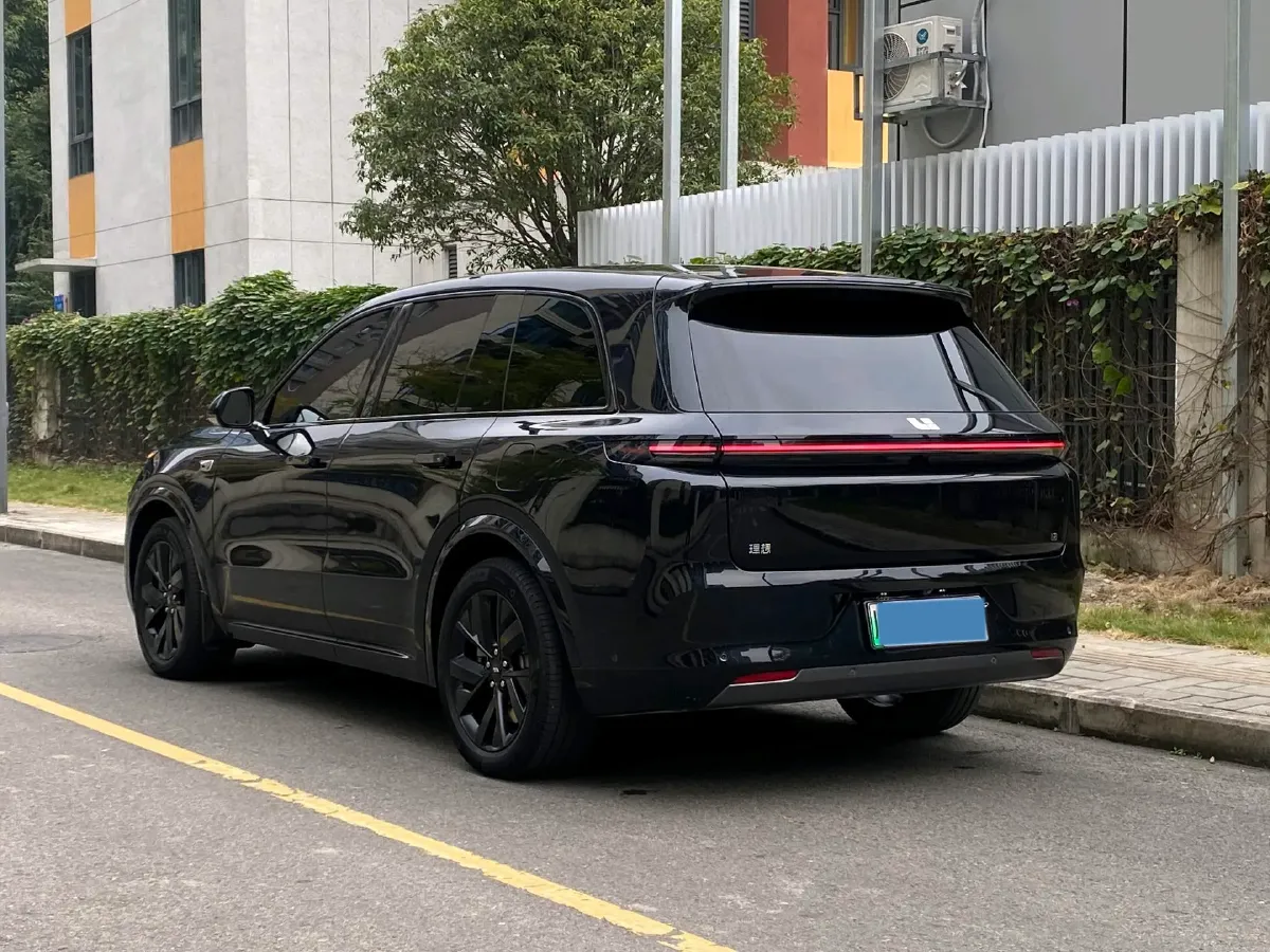 2023 Li L8 Range Extended 154HP REEV 40.9KWH,autocango,china used car exporter,china ev exporter,chinese used car exporter,chinese used ev exporter