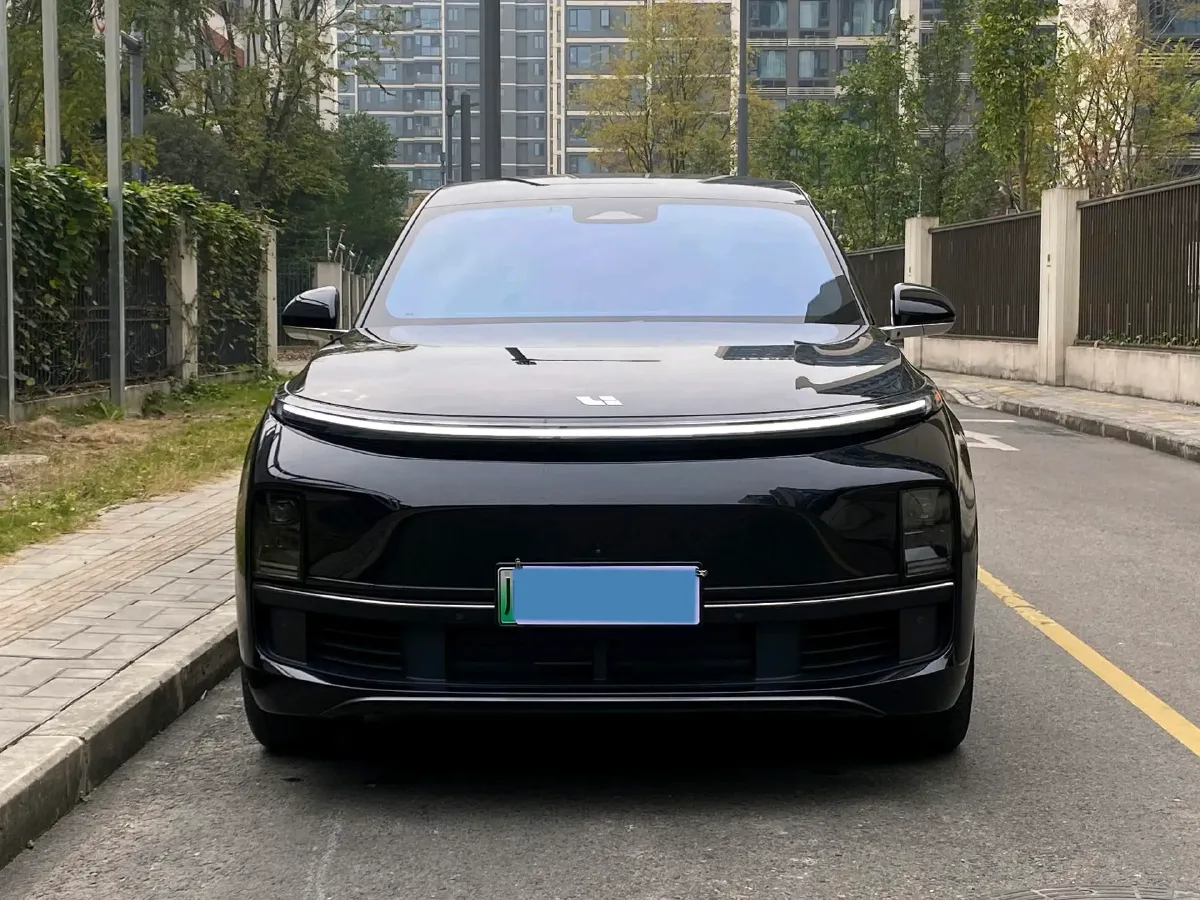 2023 Li L8 Range Extended 154HP REEV 40.9KWH,autocango,china used car exporter,china ev exporter,chinese used car exporter,chinese used ev exporter