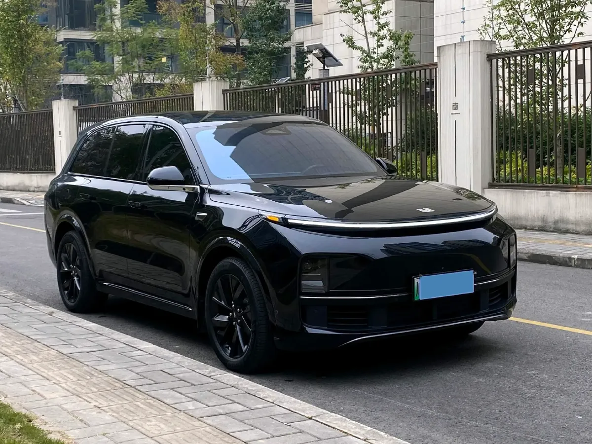 2023 Li L8 Range Extended 154HP REEV 40.9KWH,autocango,china used car exporter,china ev exporter,chinese used car exporter,chinese used ev exporter