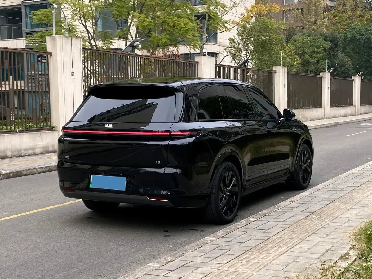 2023 Li L8 Range Extended 154HP REEV 40.9KWH,autocango,china used car exporter,china ev exporter,chinese used car exporter,chinese used ev exporter