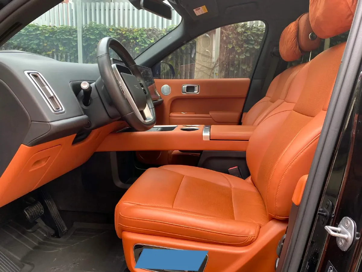 2023 Li L8 Range Extended 154HP REEV 40.9KWH,autocango,china used car exporter,china ev exporter,chinese used car exporter,chinese used ev exporter