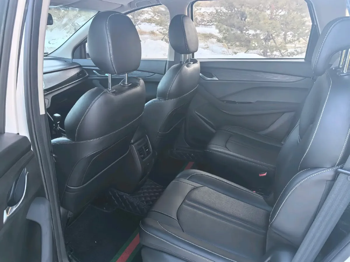 2018 BaoJun 360 1.5L 112HP L4 6MT,autocango,china used car exporter,china ev exporter,chinese used car exporter,chinese used ev exporter