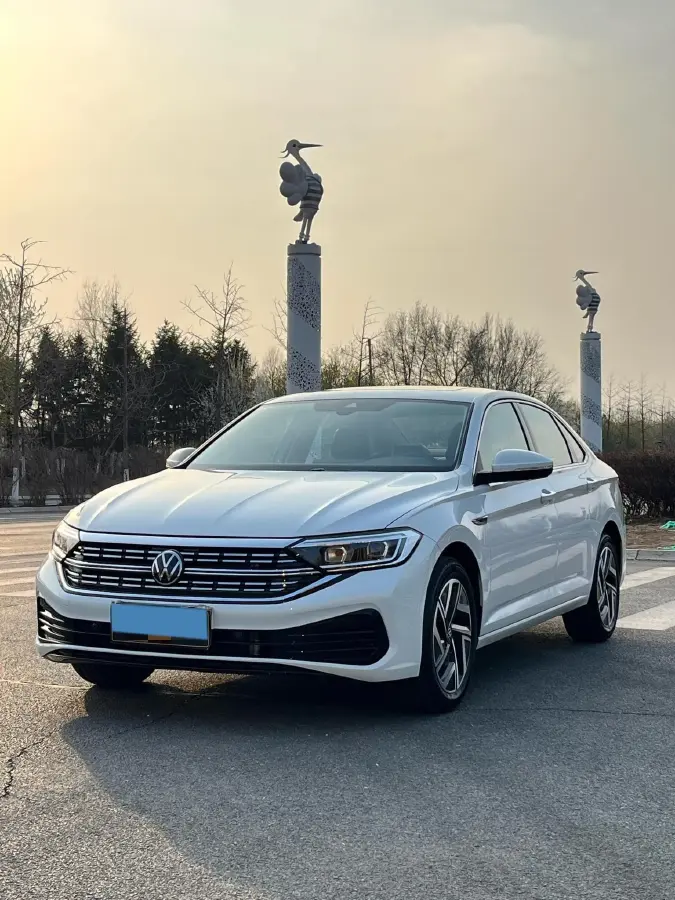 2024 Volkswagen Sagitar 1.5T 160HP L4 7DCT