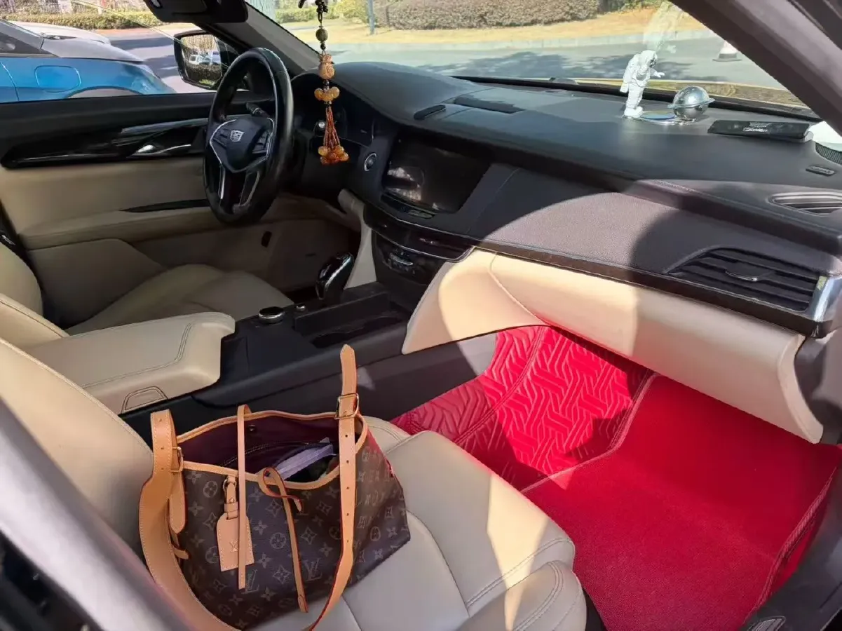 2021 Cadillac CT6 2.0T 237HP L4 10AT,autocango,china used car exporter,china ev exporter,chinese used car exporter,chinese used ev exporter