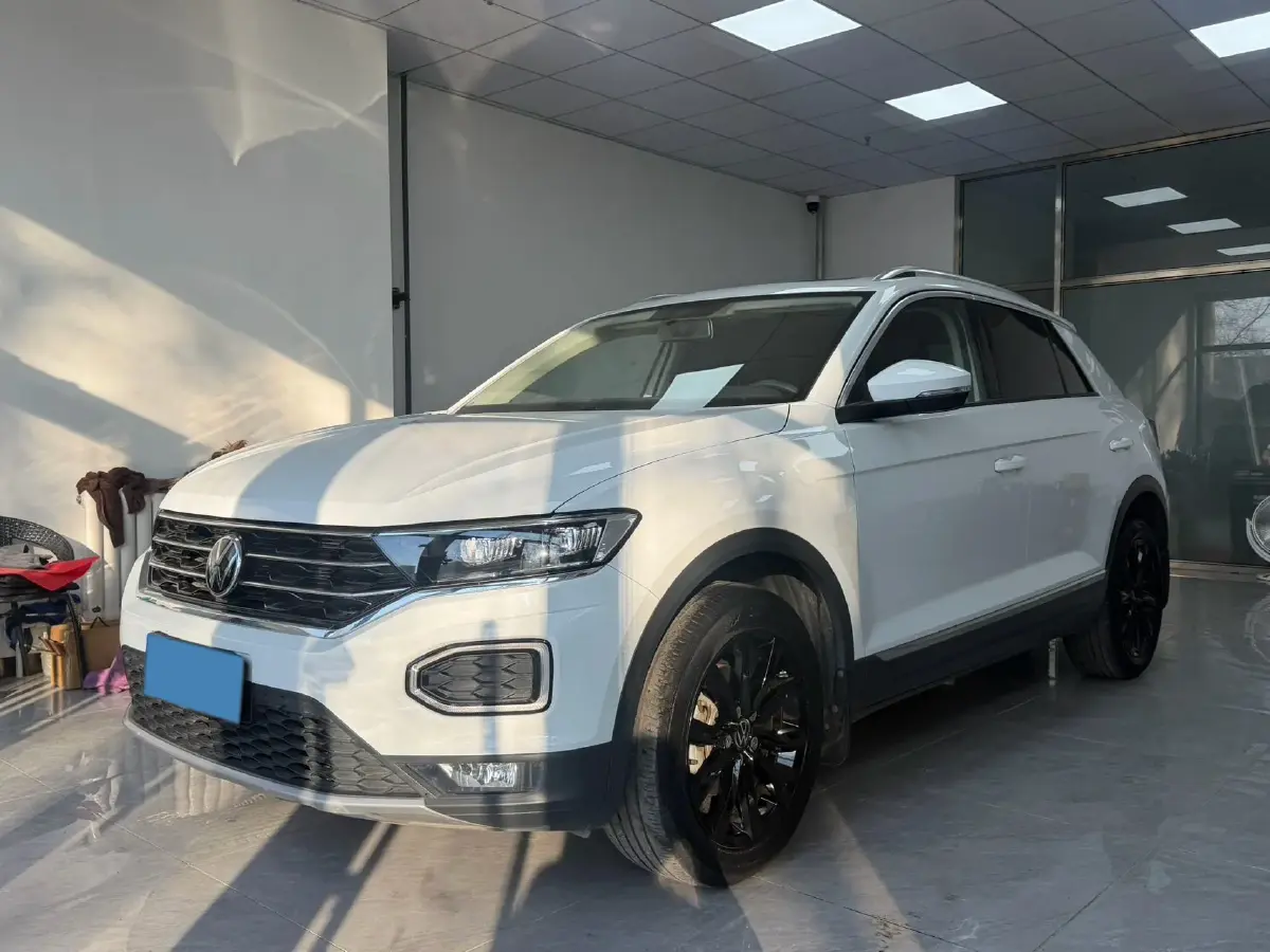 2022 Volkswagen T-Roc 1.4T 150HP L4 7DCT