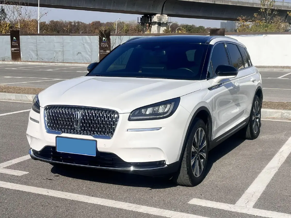 2022 Lincoln Corsair 2.0T 245HP L4 8AT