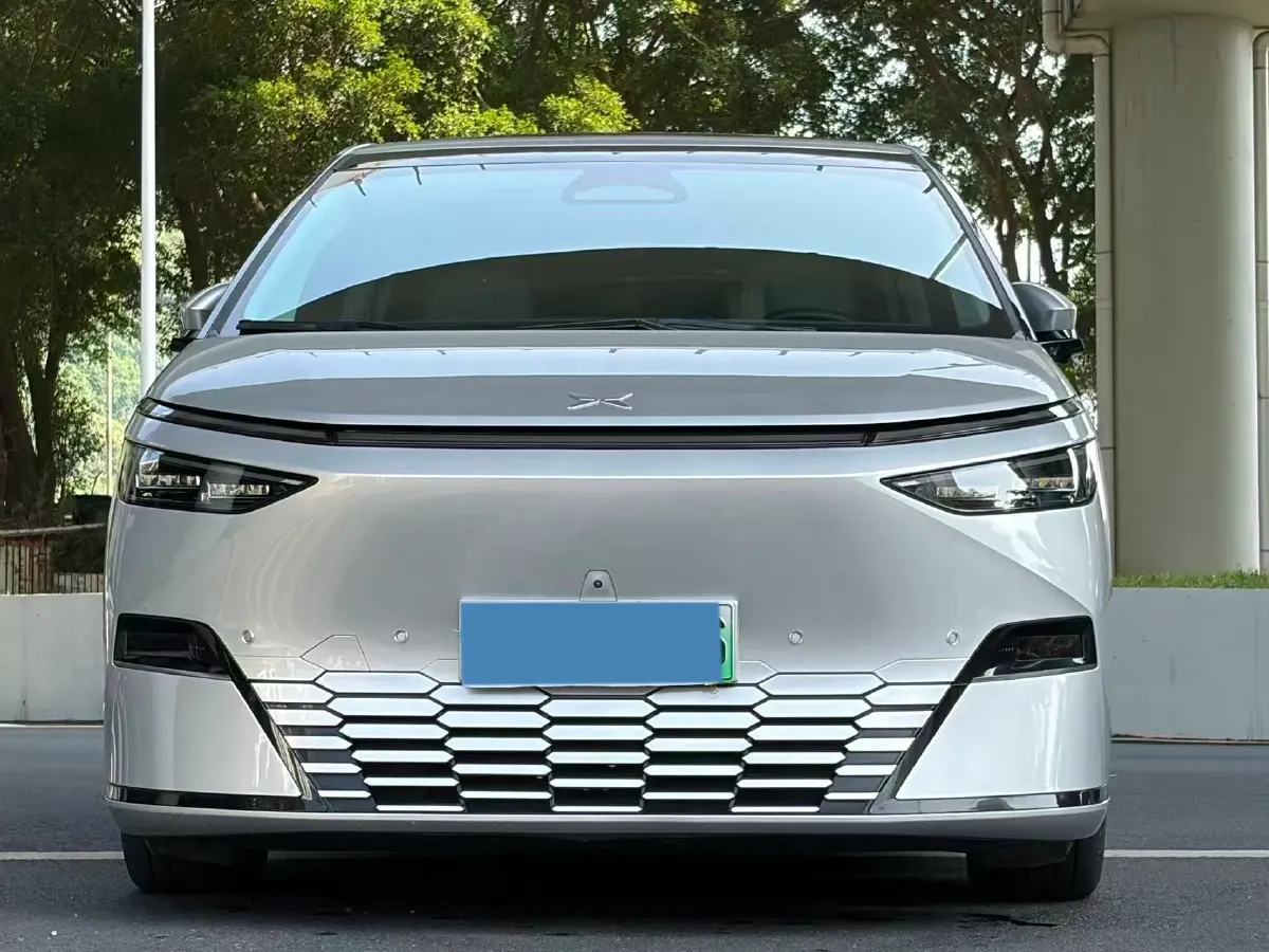 2024 Xpeng X9 BEV 101.5KWH,autocango,china used car exporter,china ev exporter,chinese used car exporter,chinese used ev exporter