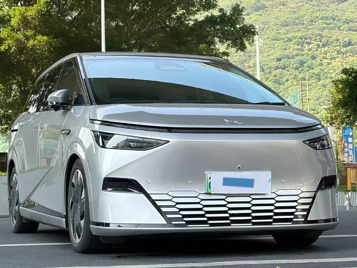 2024 Xpeng X9 BEV 101.5KWH,autocango,china used car exporter,china ev exporter,chinese used car exporter,chinese used ev exporter