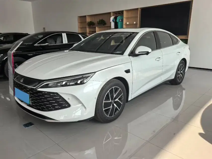 2025 BYD QinL 1.5L 101HP L4 E-CVT PHEV 10.08KWH