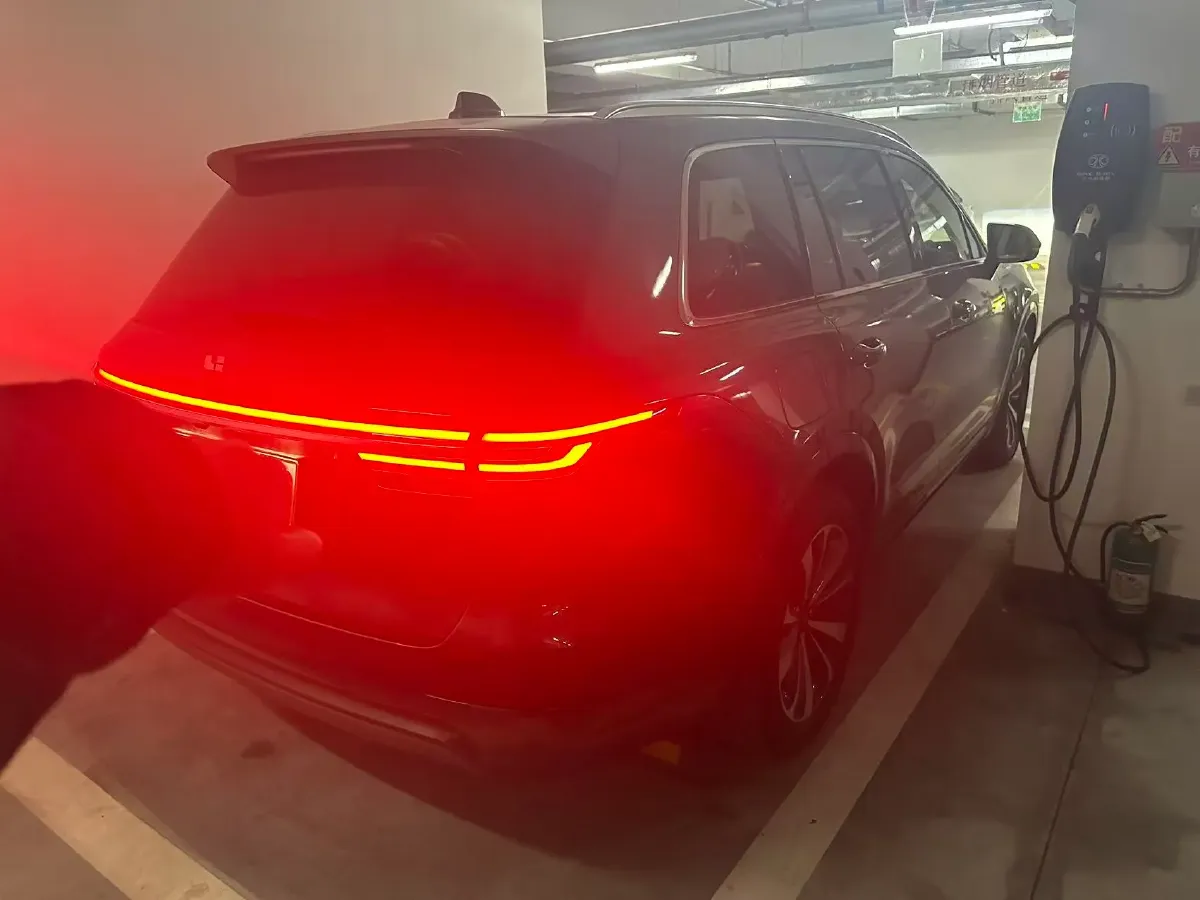 2020 Li ONE Range Extended 131HP REEV 40.5KWH,autocango,china used car exporter,china ev exporter,chinese used car exporter,chinese used ev exporter