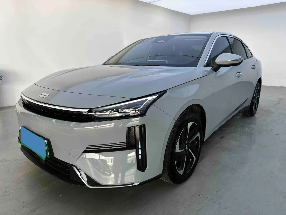 2025 BYD Sea Lion 05 DM-i 1.5L 101HP L4 E-CVT PHEV 12.9KWH