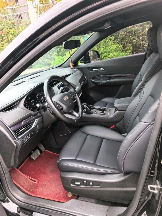 2021 Cadillac XT4 2.0T 237HP L4 9AT,autocango,china used car exporter,china ev exporter,chinese used car exporter,chinese used ev exporter