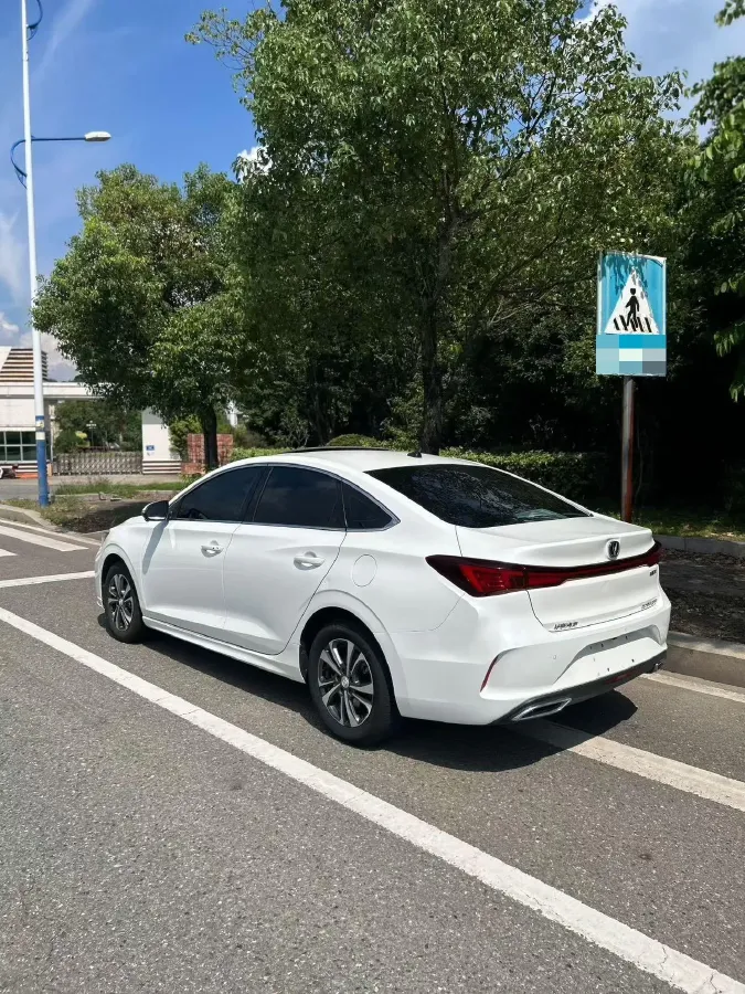 2021 ChangAn Eado 1.4T 160HP L4 7DCT,autocango,china used car exporter,china ev exporter,chinese used car exporter,chinese used ev exporter