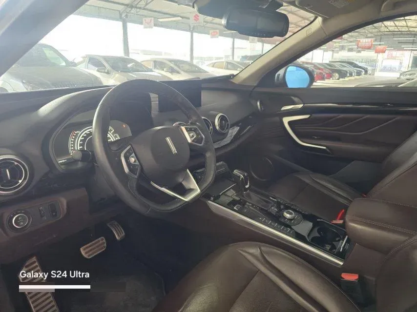 2017 WEY VV7 2.0T 234HP L4 7DCT,autocango,china used car exporter,china ev exporter,chinese used car exporter,chinese used ev exporter