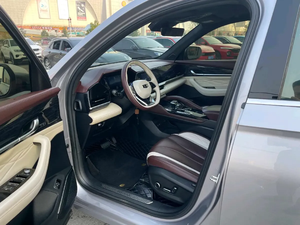 2021 Geely Monjaro 2.0T 218HP L4 7DCT,autocango,china used car exporter,china ev exporter,chinese used car exporter,chinese used ev exporter