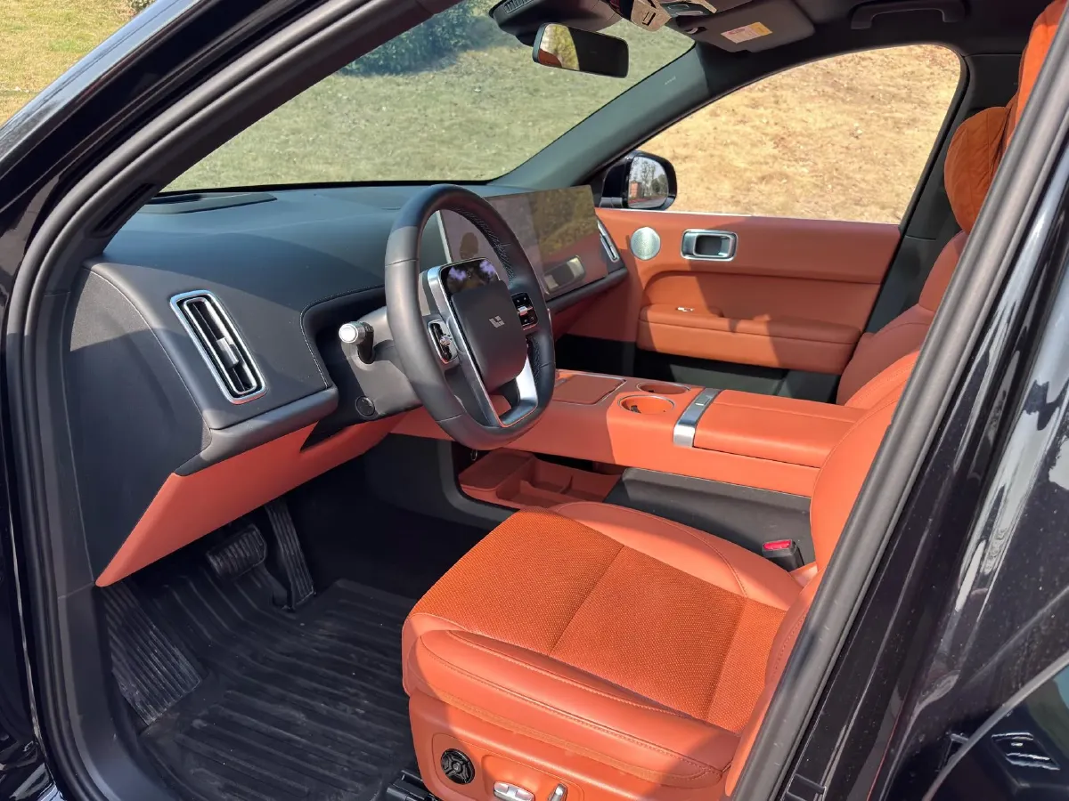 2024 Li L6 Range Extended 154HP L4 REEV 36.8KWH,autocango,china used car exporter,china ev exporter,chinese used car exporter,chinese used ev exporter