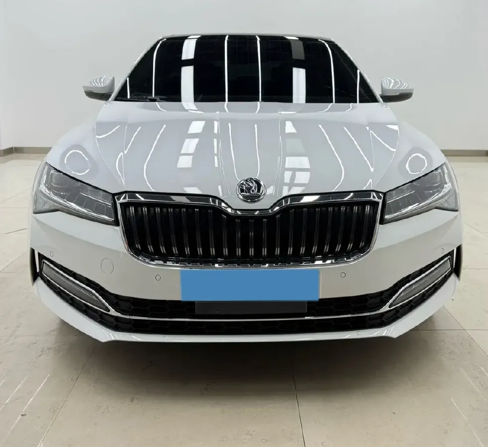 2022 Skoda Superb 1.4T 150HP L4 7DCT,autocango,china used car exporter,china ev exporter,chinese used car exporter,chinese used ev exporter