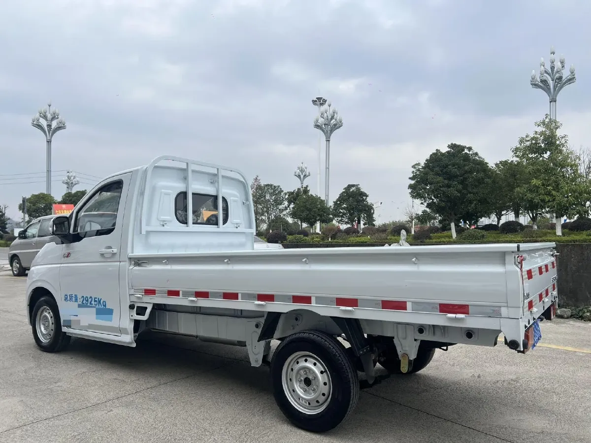 2025 DongFeng DFSK ChuangFu NiuKa 1.6L 122HP L4 5MT,autocango,china used car exporter,china ev exporter,chinese used car exporter,chinese used ev exporter