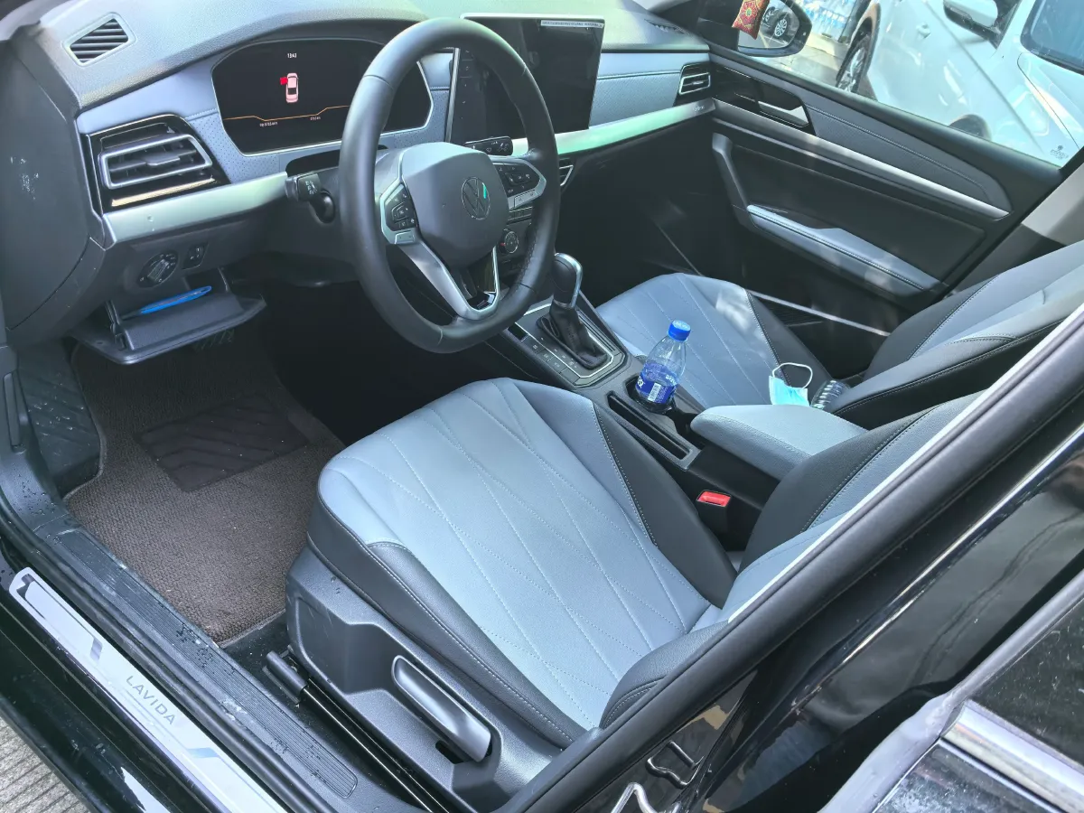 2023 Volkswagen Lavida 1.5L 113HP L4 6AT,autocango,china used car exporter,china ev exporter,chinese used car exporter,chinese used ev exporter