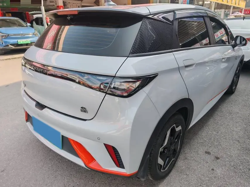 2021 Ford Escort 1.5L 122HP L3 6AT,autocango,china used car exporter,china ev exporter,chinese used car exporter,chinese used ev exporter