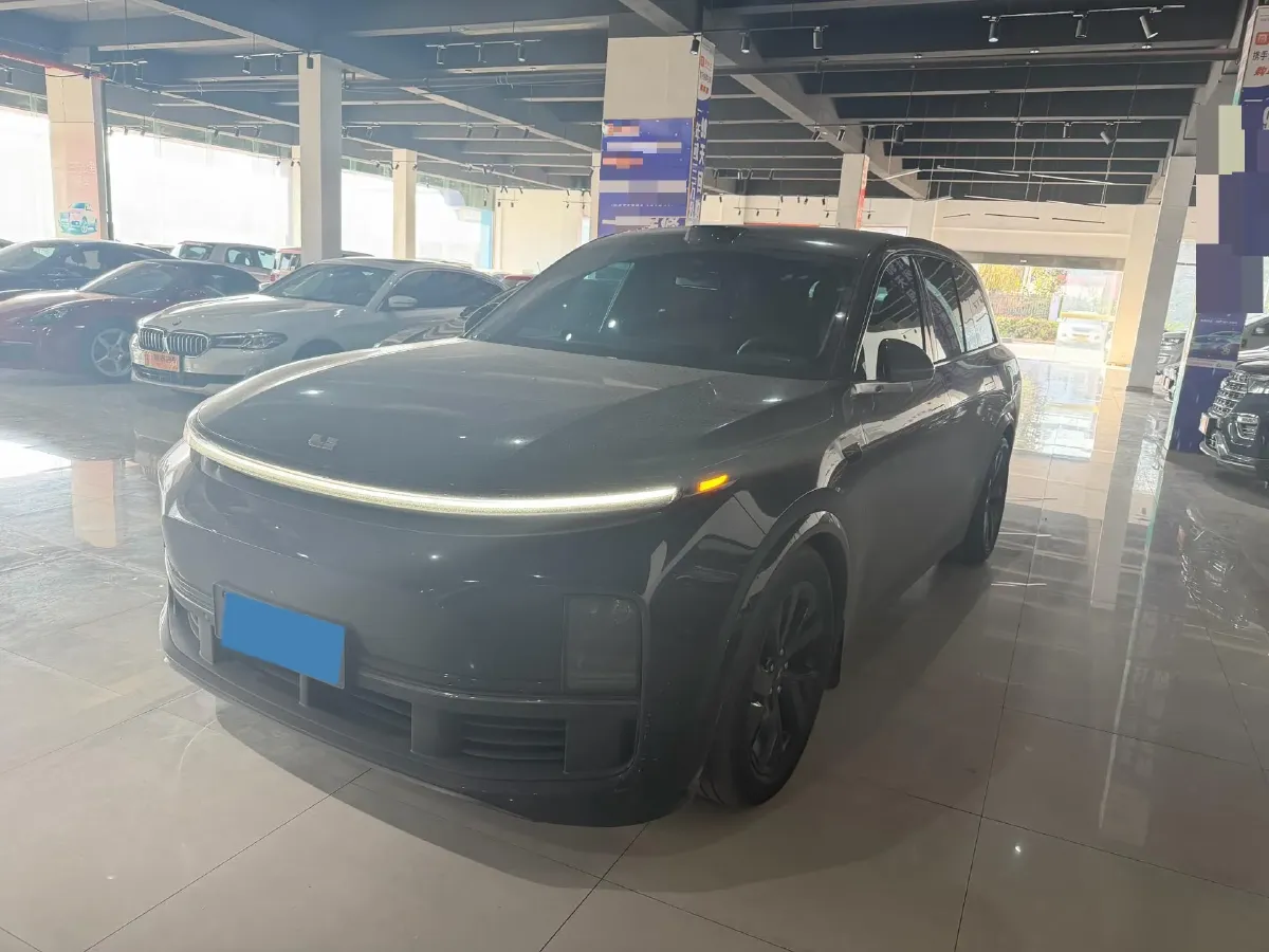 2023 Li L8 Range Extended 154HP REEV 40.9KWH,autocango,china used car exporter,china ev exporter,chinese used car exporter,chinese used ev exporter