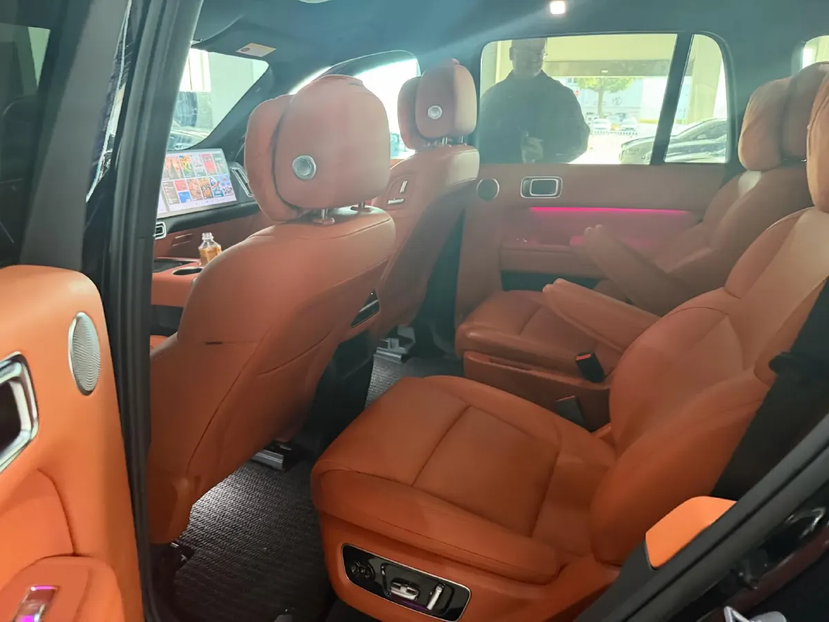 2023 Li L8 Range Extended 154HP REEV 40.9KWH,autocango,china used car exporter,china ev exporter,chinese used car exporter,chinese used ev exporter