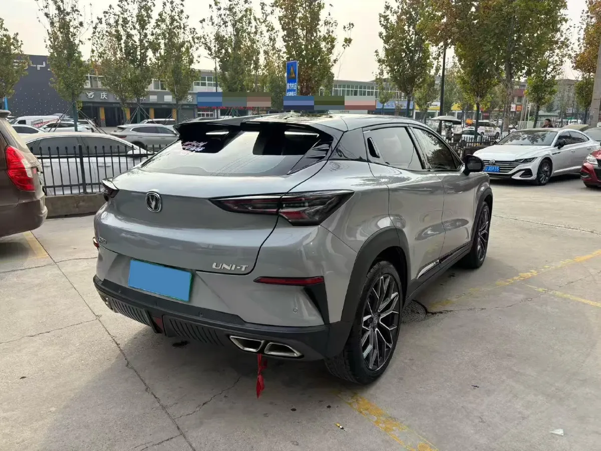 2022 ChangAn UNI-T 1.5T 188HP L4 7DCT,autocango,china used car exporter,china ev exporter,chinese used car exporter,chinese used ev exporter