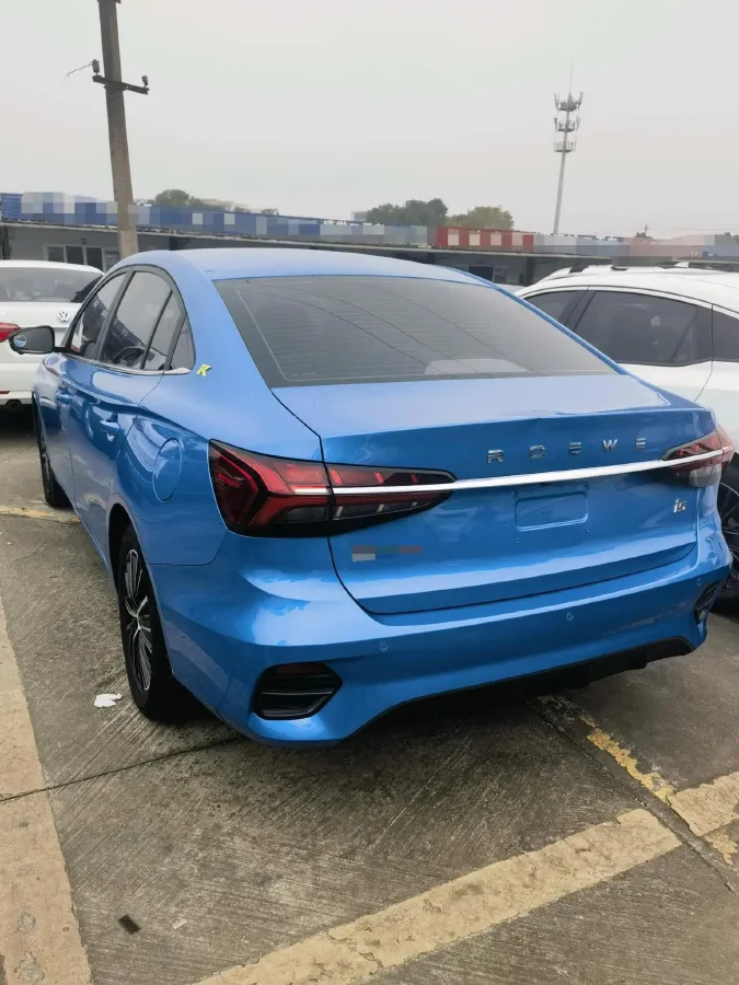 2021 Roewe i5 1.5L 120HP L4 CVT,autocango,china used car exporter,china ev exporter,chinese used car exporter,chinese used ev exporter