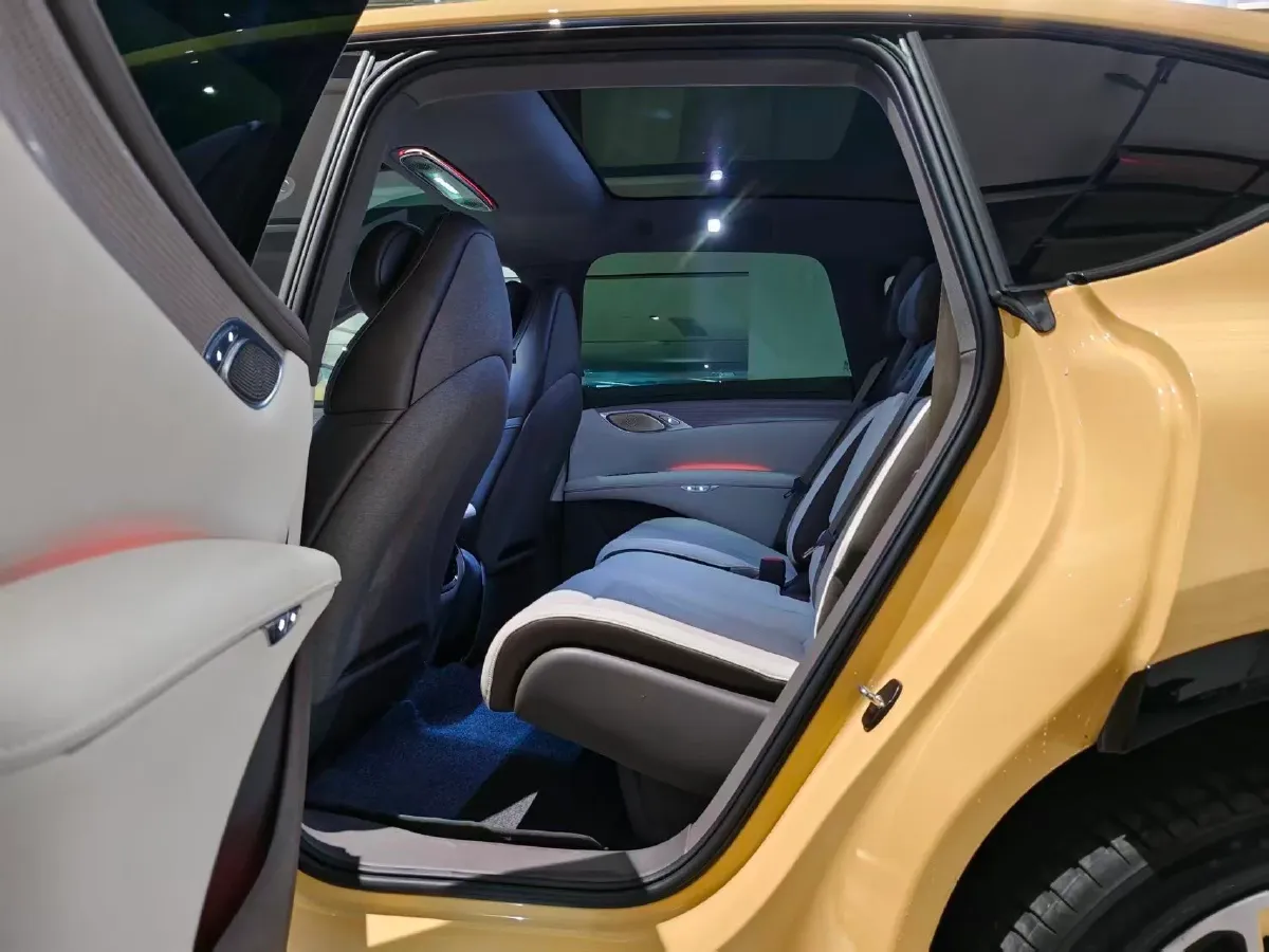 2023 IM LS7 BEV 90KWH,autocango,china used car exporter,china ev exporter,chinese used car exporter,chinese used ev exporter