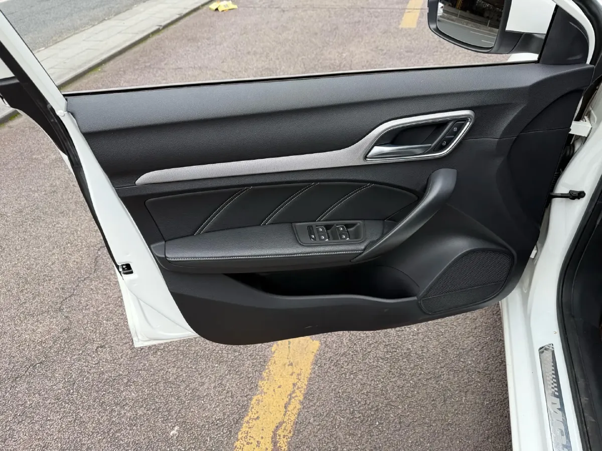 2017 MG MG6 1.5T 169HP L4 7DCT,autocango,china used car exporter,china ev exporter,chinese used car exporter,chinese used ev exporter