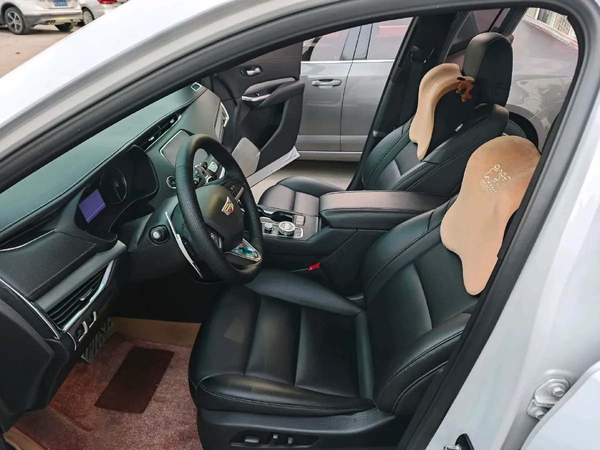 2020 Cadillac XT4 2.0T 241HP L4 9AT,autocango,china used car exporter,china ev exporter,chinese used car exporter,chinese used ev exporter